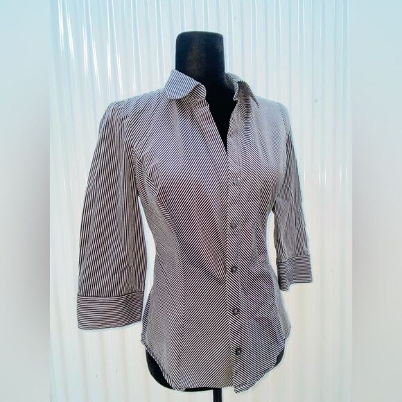 Express Design Studio button up shirt-size medium - Picture 1 of 3